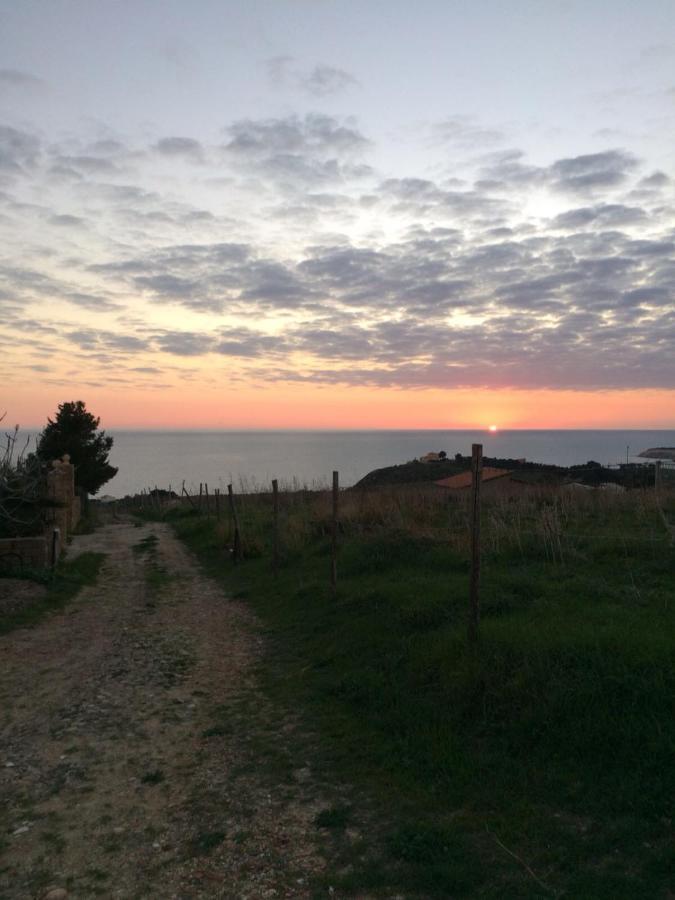 Sole Terra E Mare Casa Chiara Montallegro